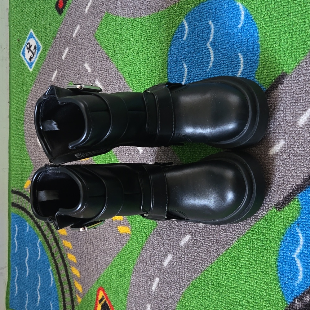 Gap black toddler moto boot size 7